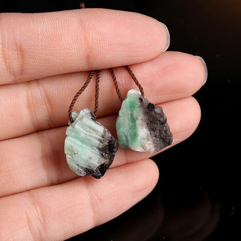 Paire de boucles d'oreilles vert émeraude pépite, pierre pour la fabrication de boucles d'oreilles, 15x11x8mm, 14x11x7mm, 2.6g
