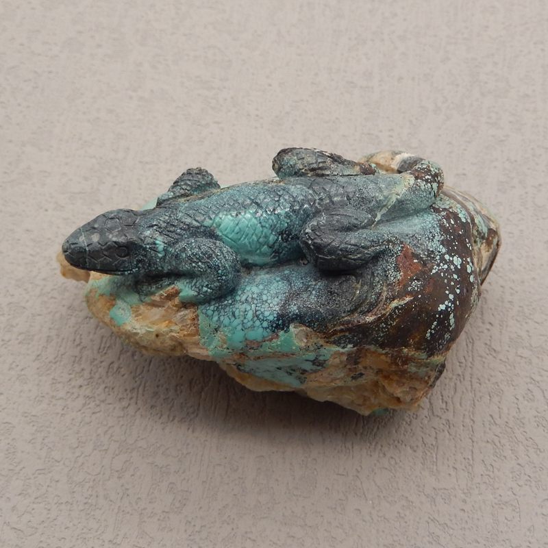Natural Turquoise Carved lizard 71x40x37mm, 130g