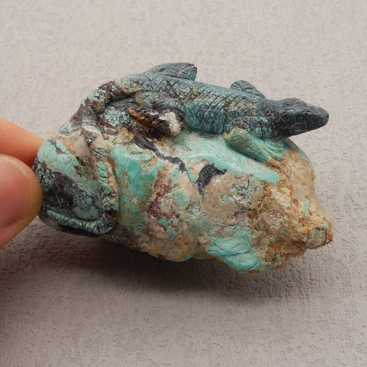 Natural Turquoise Carved lizard 71x40x37mm, 130g