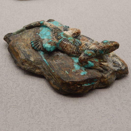 Natural Turquoise Carved lizard 132x74x30mm, 275g - Gomggsale