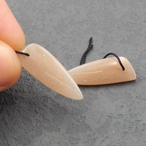 Paire de boucles d'oreilles en pierre de soleil naturelle, 32 x 11 x 4 mm, 4,5 g
