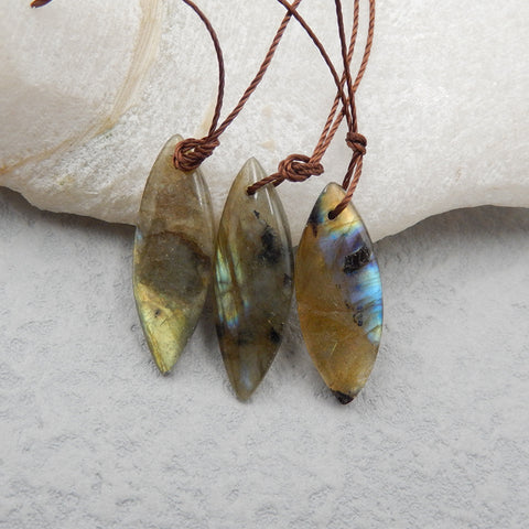 3 PCS Natural Labradorite Pendant Beads 25x10x4mm, 4.6g