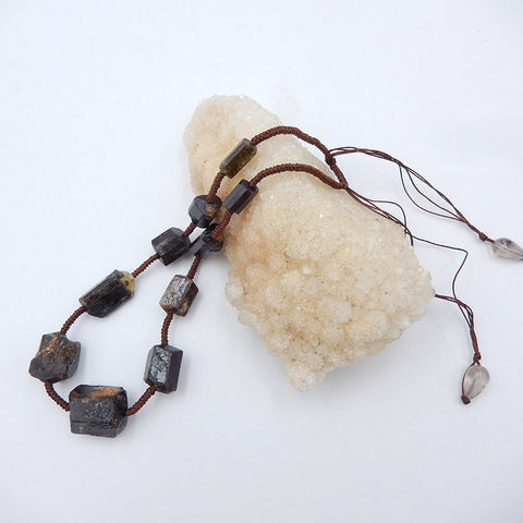 Collier de pierres précieuses de grenat brut naturel, collier de bijoux, collier réglable.
