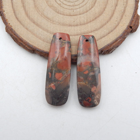 Paire de boucles d'oreilles en pierre de sang africaine naturelle, 30 x 10 x 4 mm, 5,5 g