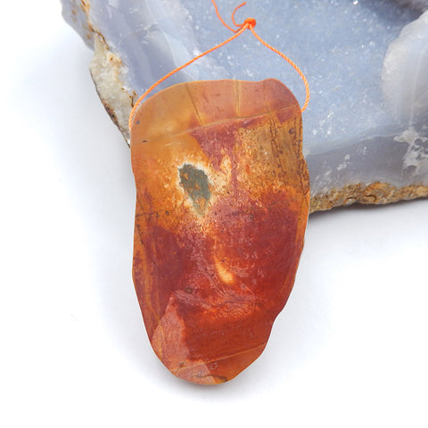 Magnifique pendentif, pendentif de déesse en pierre précieuse de jaspe de ruisseau rouge sculpté, Sexy Lady, collection de sculptures, 60x35x13mm, 42.5g