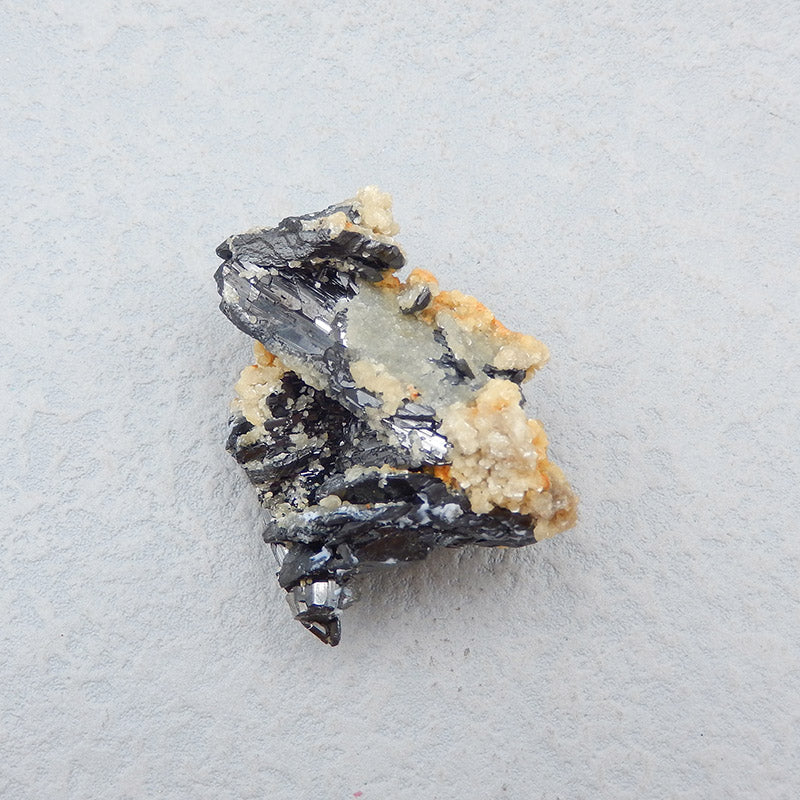 New arrival Tourmaline specimen rough gemstone, 45x37x25mm, 61g