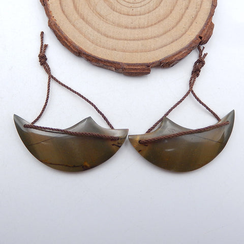 天然红溪碧玉宝石耳环一对,39X19X5mm,8.4g