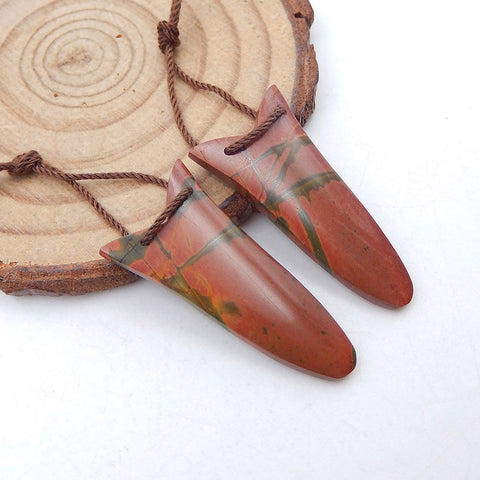 天然红溪碧玉宝石耳环一对,32X16X4mm,5.5g