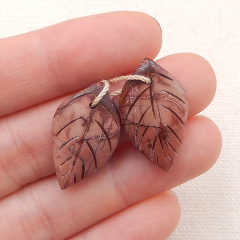 手工雕刻叶红溪碧玉耳环一对,24x14x4mm,3.1g
