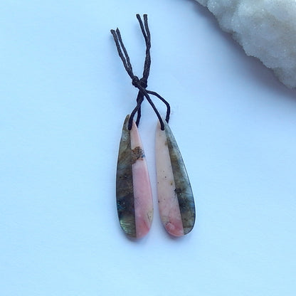 Paire de pierres précieuses en forme de goutte d'opale rose et de labradorite collées, 38x13x4,5 mm, 6,6 g