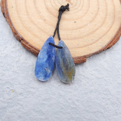 Paire de boucles d'oreilles en pierres précieuses de cyanite bleue naturelle, 23x8x3 mm, 3,2 g