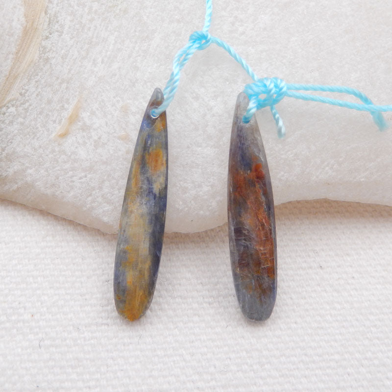 Paire de boucles d'oreilles en pierres précieuses de cyanite bleue naturelle 30 x 7 x 2 mm, 2,8 g