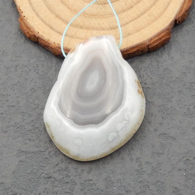 Natural Agate Pendant Bead 43x31x9mm, 17.9g