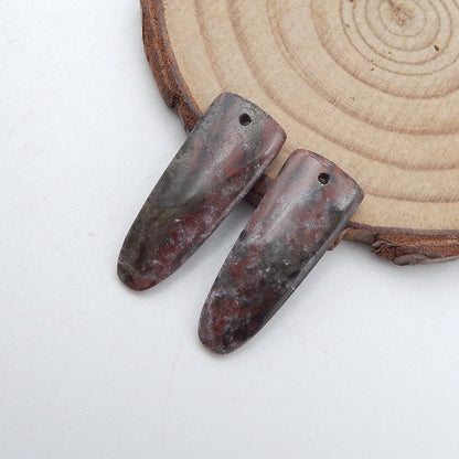 Paire de boucles d'oreilles en pierre de sang africaine naturelle, 26 x 10 x 3 mm, 3,3 g