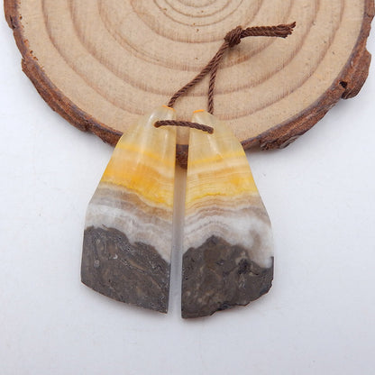 Bumble Bee Stone Triangle Earrings 石对制作耳环，31x17x4mm，5.6g