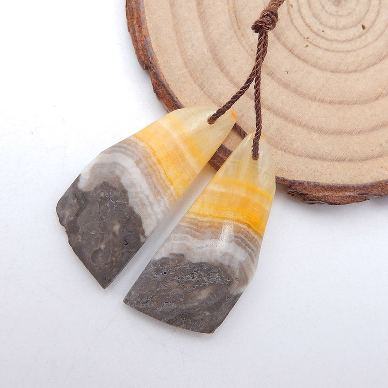 Bumble Bee Stone Triangle Earrings 石对制作耳环，31x17x4mm，5.6g