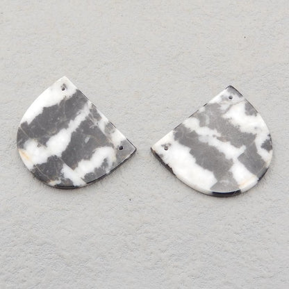 天然宝石美丽斑马碧玉双孔耳环一对 30x35x3 毫米，15.7 克