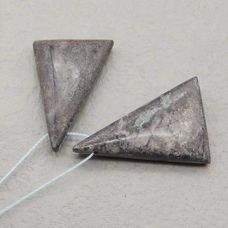 天然异极矿钻孔宝石耳环一对，31x19x8mm，11.0g