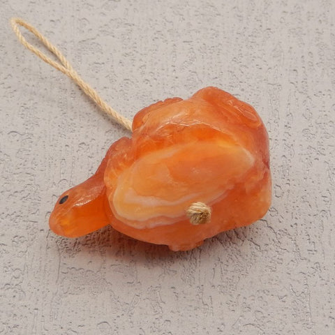 手工红玛瑙雕刻蜥蜴吊珠，31x21x17mm，11.9g