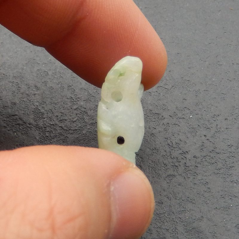 Natural Chrysoprase Carved wolf head Pendant Bead 23x17x9mm, 3.0g