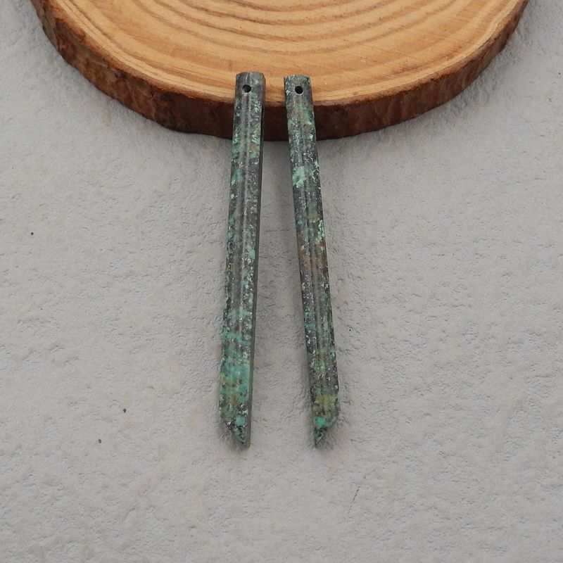 长非洲绿松石耳环石一对，用于制作耳环的石头，56x4x4 毫米，4.8 克