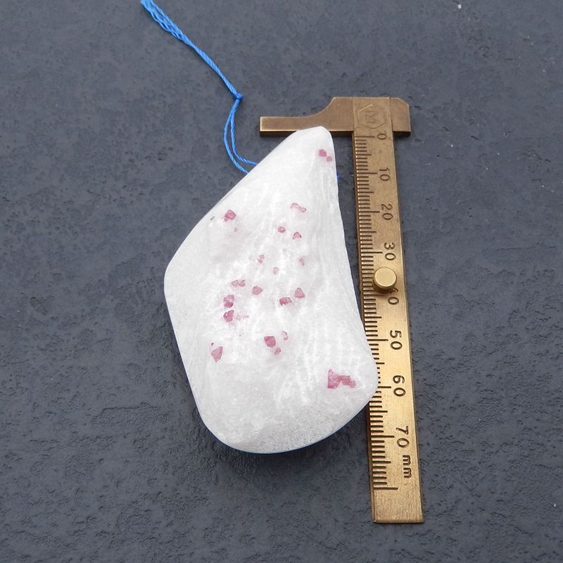 Perle pendentif en pierre gemme rubis, 75x38x21mm, 76.2g