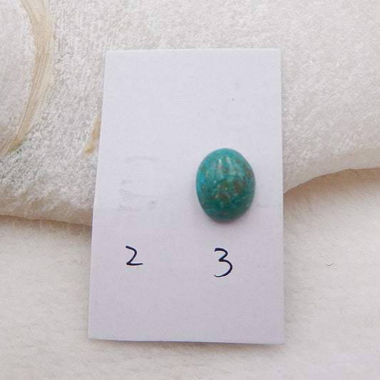 天然绿松石宝石凸圆形，29x7.5x4mm，2ct