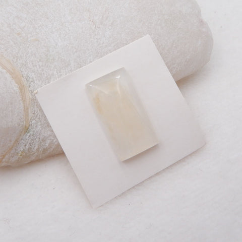 天然月长石宝石凸圆形，25x13x6mm，4.4g