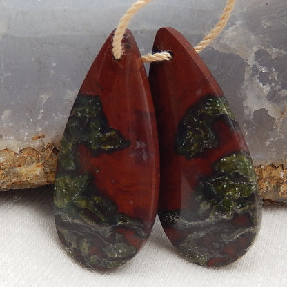 Natural Dragons Blood Jasper 矩形耳环一对，用于制作耳环的石头，33x13x4mm，7.4g