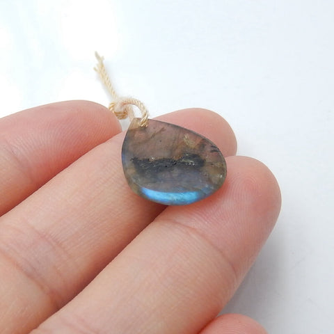 Natural Labradorite carved leaf Pendant Bead, 18x14x4mm, 1.4g - MyGemGarden