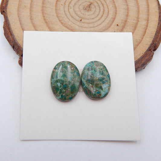 2 cabochons turquoise ovales naturels, 14 x 10 x 4 mm, 1,9 g.