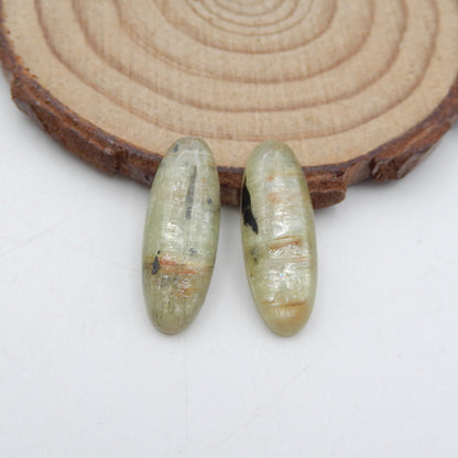 Paire de cabochons en pierres précieuses de cyanite verte naturelle, 22x8x4 mm, 3,1 g