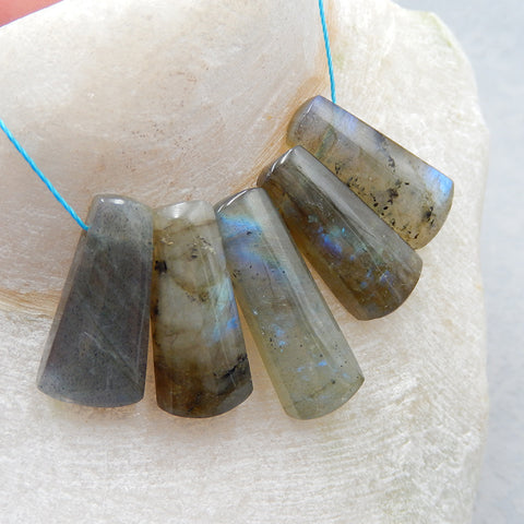 5 只装天然拉长石钻孔耳环 22X10X5mm,27X10X6mm, 12.81g