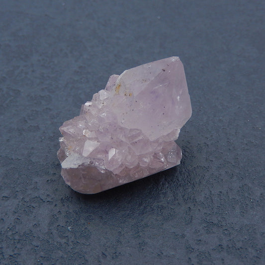 紫水晶原石 25x22x3 毫米，14.9 克