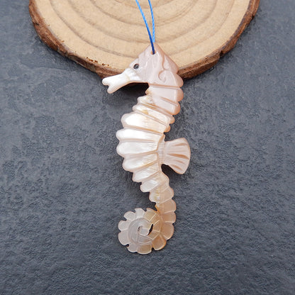 Natural Shell Carved sea horse Pendant Bead 55x21x4mm, 3.7g