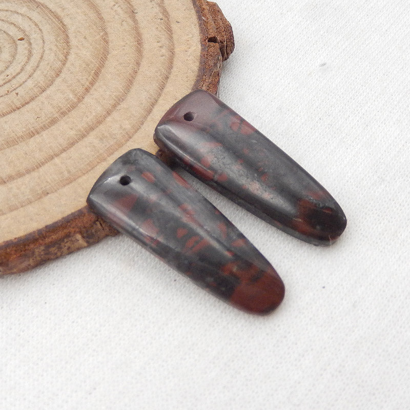 Paire de boucles d'oreilles en pierre de sang africaine naturelle, 26 x 10 x 3 mm, 3,3 g