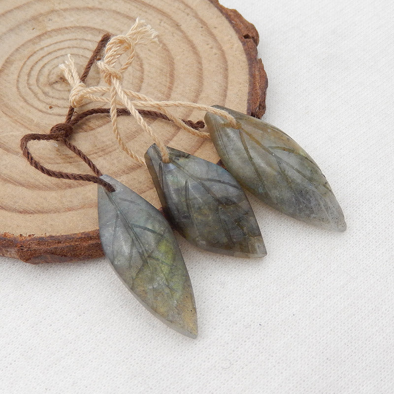 3 pcs Natural Labradorite Carved leaf Pendant Beads 29x12x4mm, 24x12x4mm, 6.1g