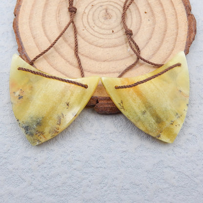 Paire de boucles d'oreilles en opale jaune en forme de dent de requin à double trou, 25 x 30 x 4 mm, 6,7 g