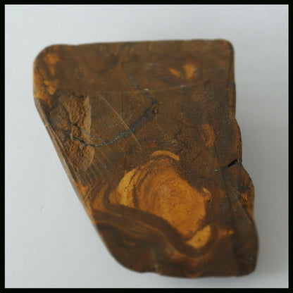 Carving Lizard Boulder Opal Gemstone Decoration, 95X73X24mm , 108.1g - MyGemGarden